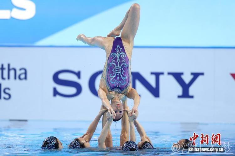 中国队世锦赛花游集体技巧自选再夺桂冠，斩获第四金