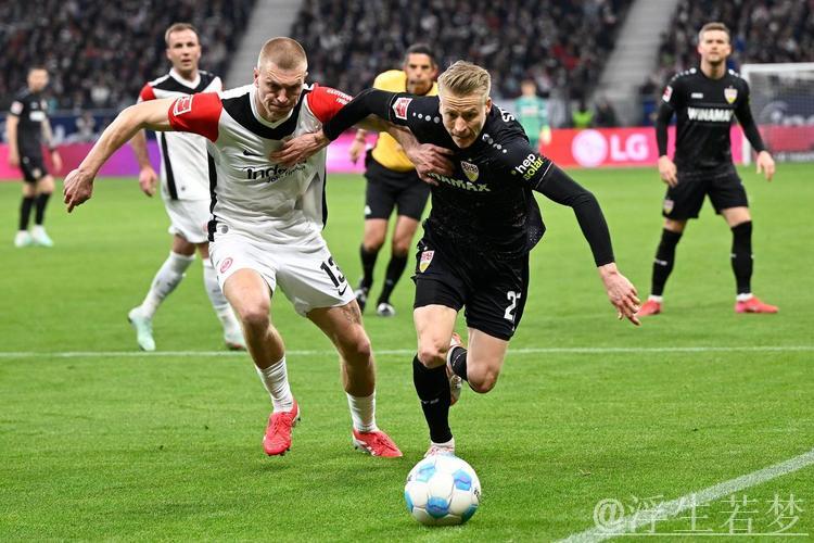 法兰克福凭格策破门力克十人斯图加特 法兰克福凭格策破门力克十人斯图加特