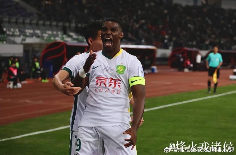 足协杯-法比奥上演帽子戏法 国安3-0击败河南夺冠晋级亚冠 足协杯-法比奥上演帽子戏法 国安3-0击败河南夺冠晋级亚冠