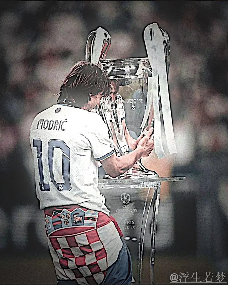 莫德里奇退休回乡种田,仍能轻松碾压居勒尔 莫德里奇退休回乡种田,仍能轻松碾压居勒尔